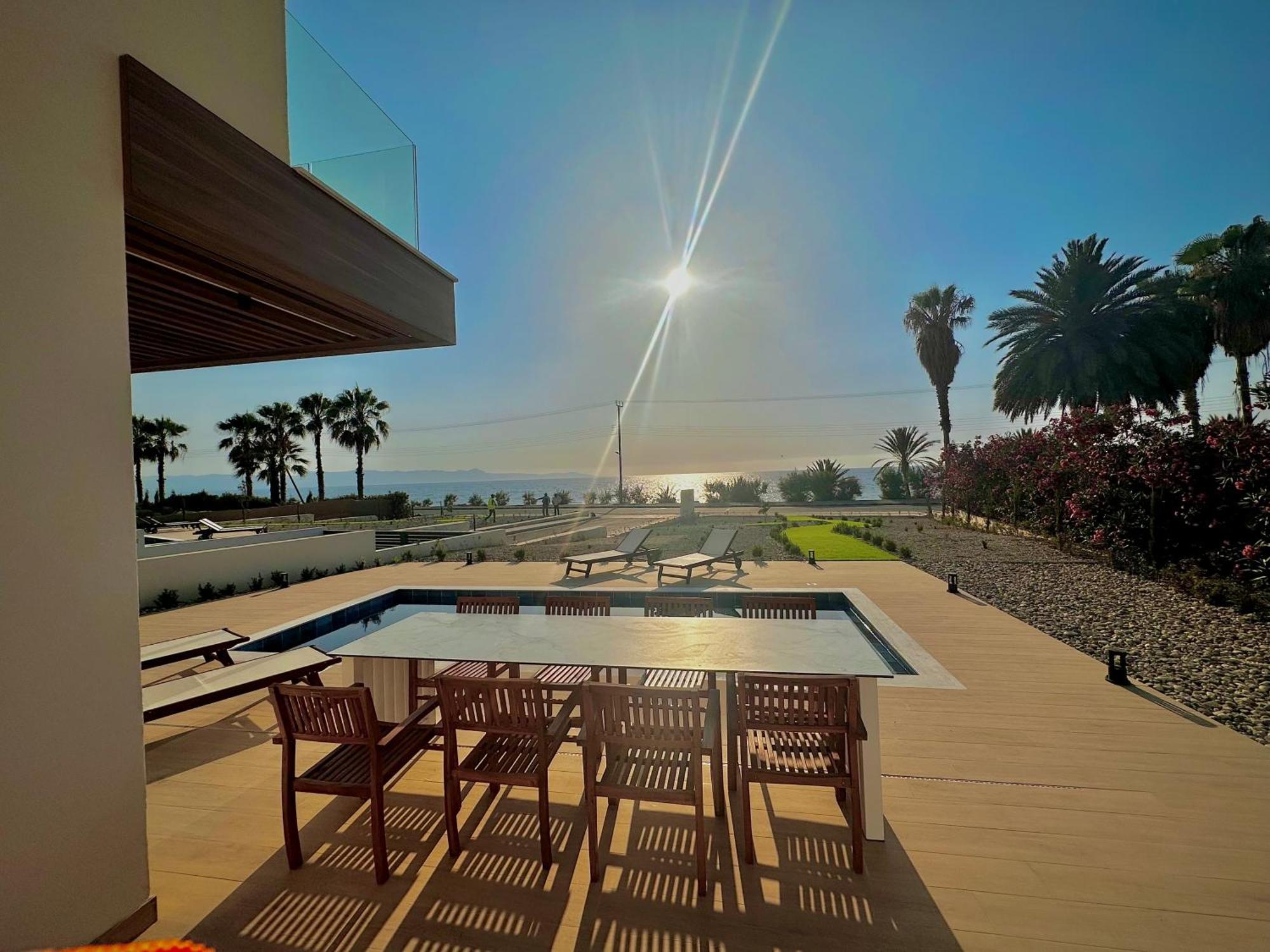 Santa Barbara Seafront Villas W Jacuzzi Pool Paphos Exterior photo
